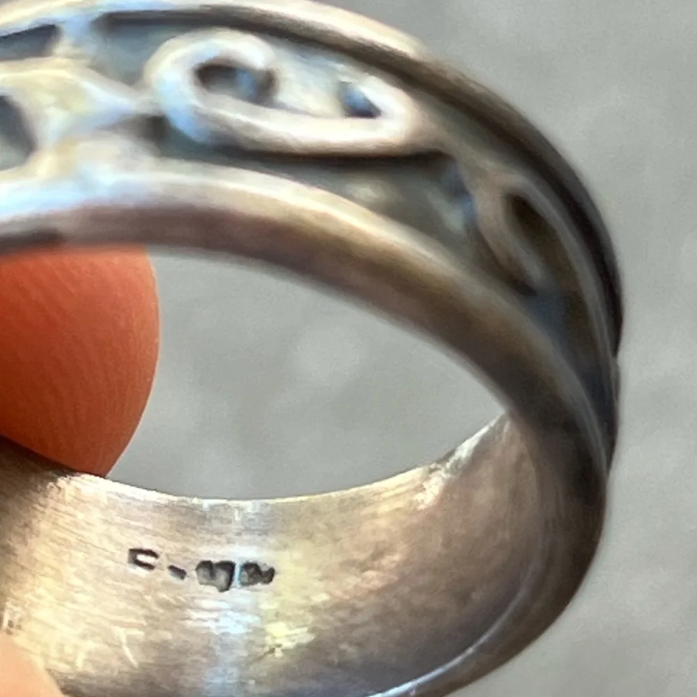 Wave swirl Design Ring Sterling Silver .925 Stamped signed Men’s Sz 9